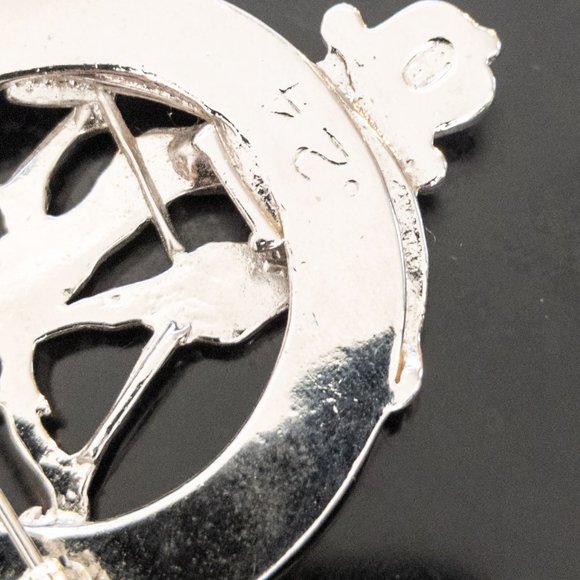 FLETCHER Clan Crest ALTA PETE Pewter Brooch Pin Scottish Family Kilt Metal Bow - Picture 2 of 4